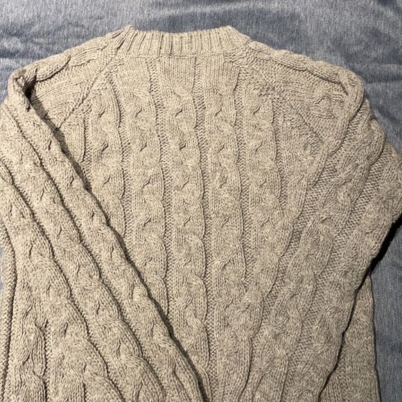 Peregrine 100% Pure New Wool Grey Cable Crewneck Sweater - Picture 6 of 11
